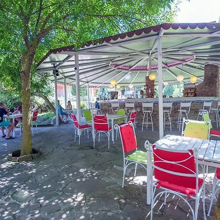 فندق Merlin Club