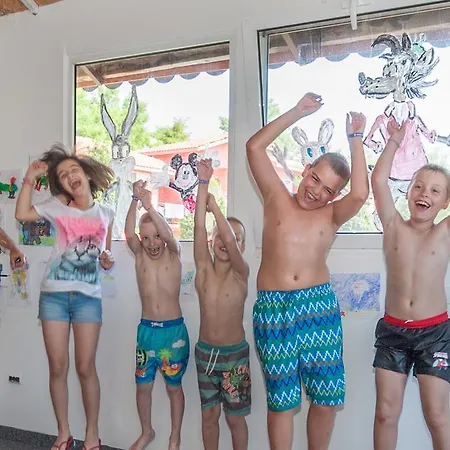 فندق Merlin Club لوزينيتس