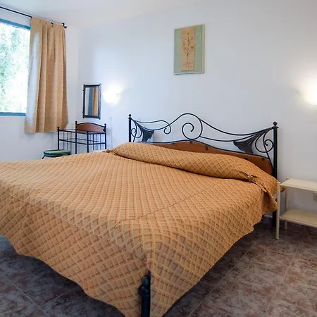 فندق Merlin Club 3*