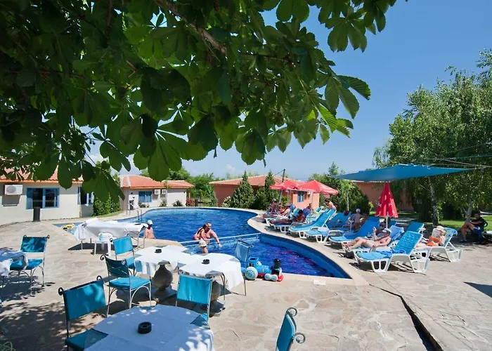 Merlin Club Hotel 3*